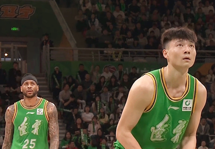 辽宁半场领先三大关键因素：莫兰德防守、鄢手