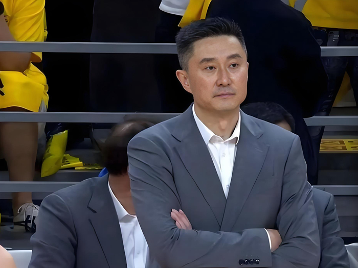 广东外援麦考尔砍43分率队逆转青岛