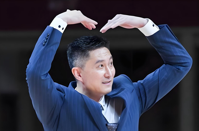 广东外援麦考尔砍43分率队逆转青岛